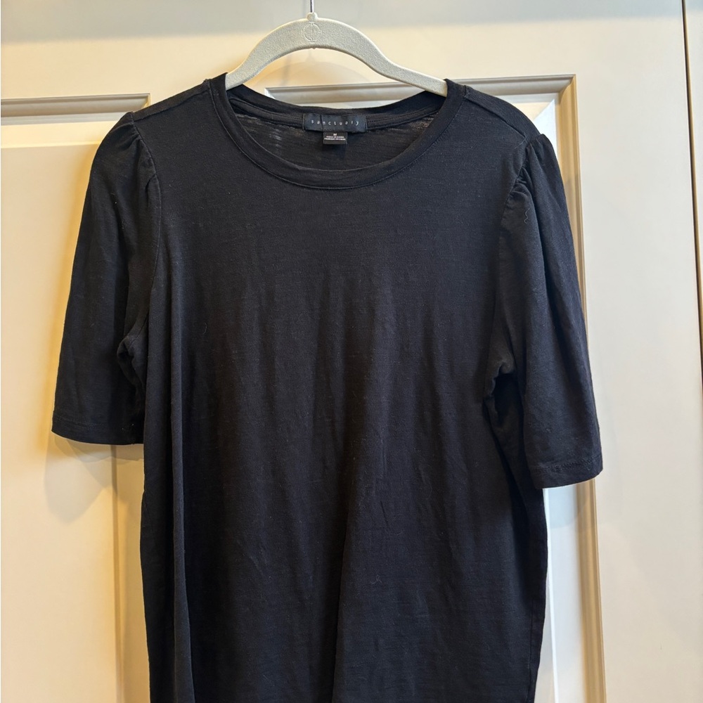 Sanctuary women’s Black Short Sleeve Tee